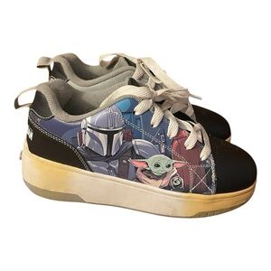 Heelys Star Wars Mandalorian Roller Shoes featuring Grogu (Baby Yoda) Youth 5